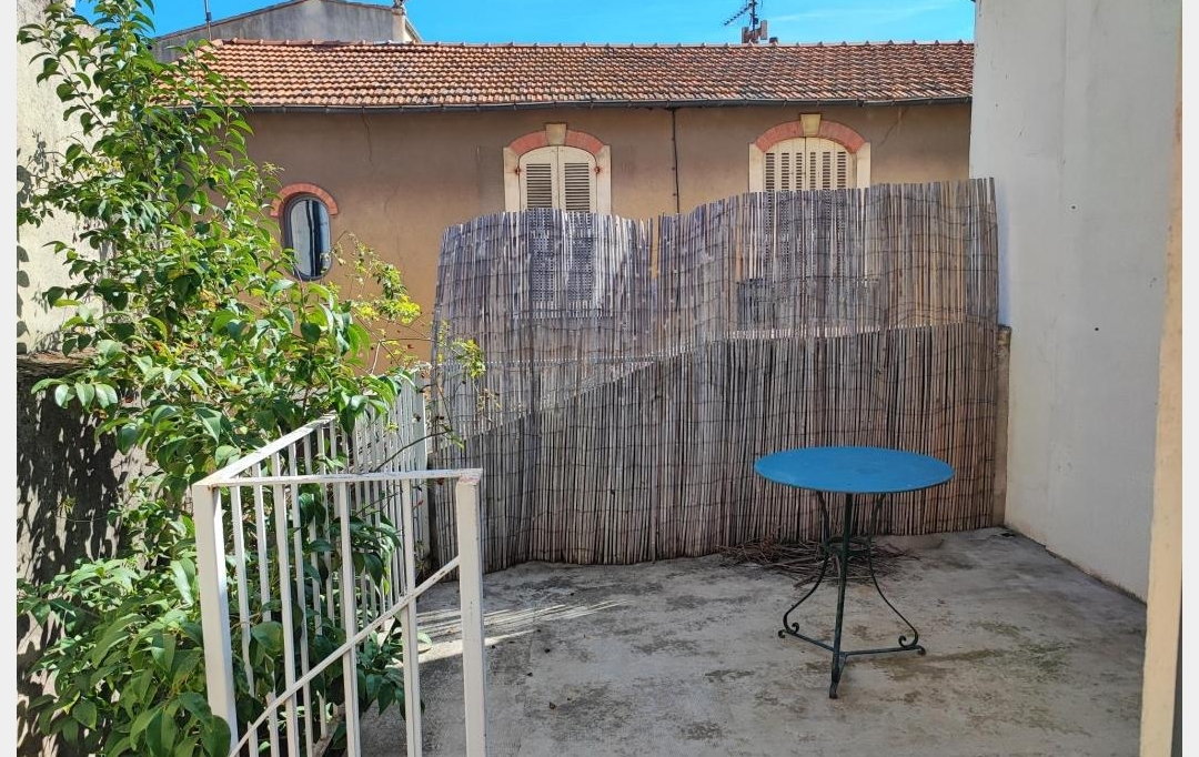IMMOBILIER ET FINANCE : Maison / Villa | NIMES (30000) | 90 m2 | 178 500 € 