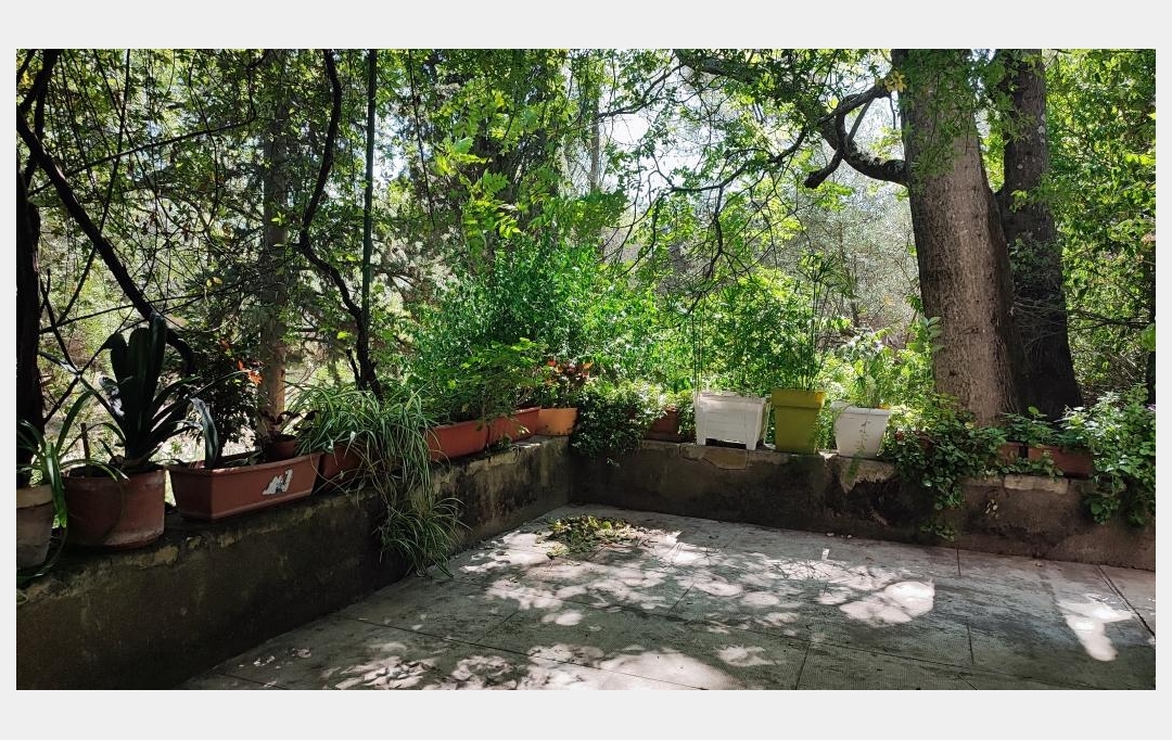 IMMOBILIER ET FINANCE : Terrain | NIMES (30000) | 0 m2 | 490 000 € 