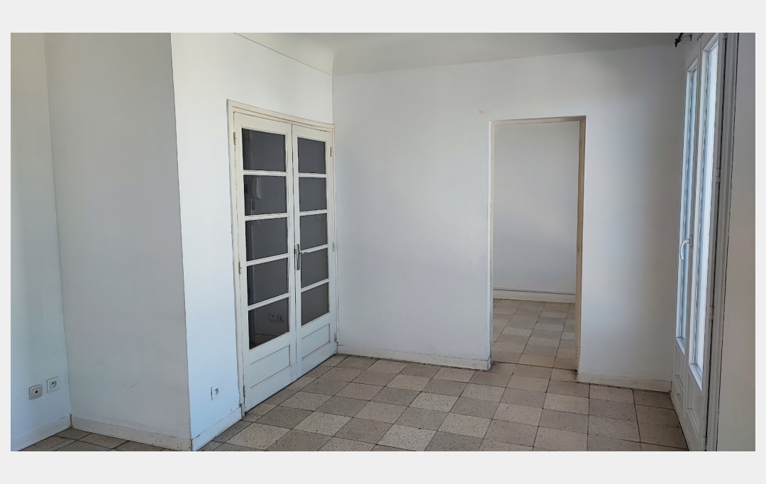 IMMOBILIER ET FINANCE : Appartement | NIMES (30000) | 70 m2 | 100 000 &euro; 