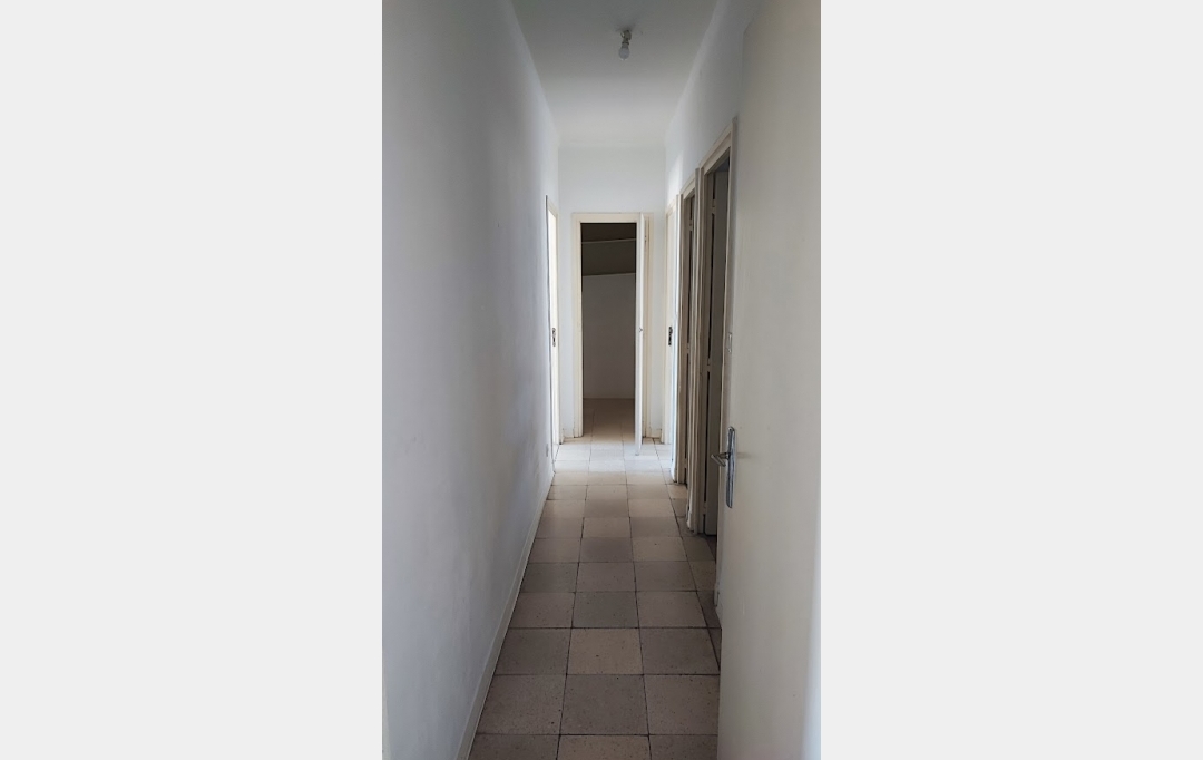 IMMOBILIER ET FINANCE : Appartement | NIMES (30000) | 70 m2 | 100 000 &euro; 