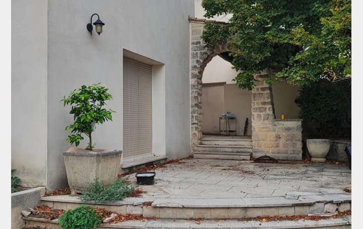 Maison NIMES 90 m2 1 100 € Maison NIMES 90 m2 1 100 €