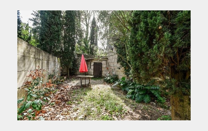 Appartement P3   NIMES  55 m2 930 € 